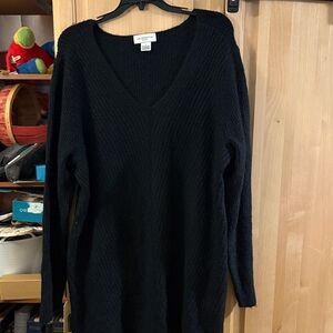 Liz Claiborne Black and Blue sparkle V-Neck Sweater